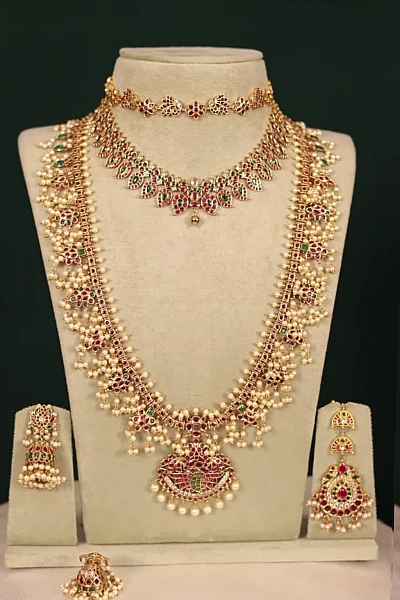 Traditional South Indian gold bridal jewellery set S165 available for rental